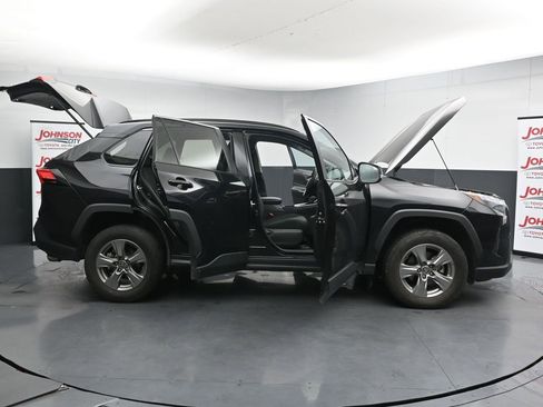 Used 2024 Toyota RAV4 XLE AWD/4WD image 27