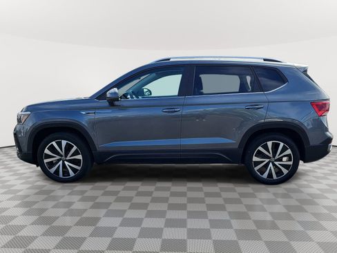 Used 2022 Volkswagen Taos SE AWD/4WD image 8