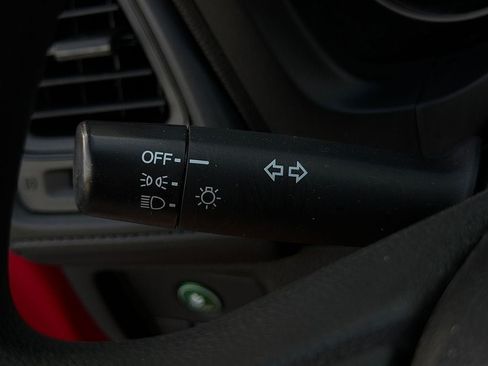 Used 2016 Honda HR-V LX image 22