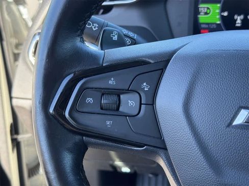 Used 2023 Chevrolet Bolt EUV LT w/ Convenience Package image 11