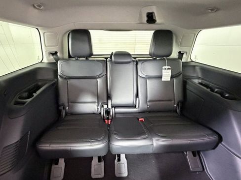 New 2026 Ford Expedition Platinum w/ Driver's Package image 6