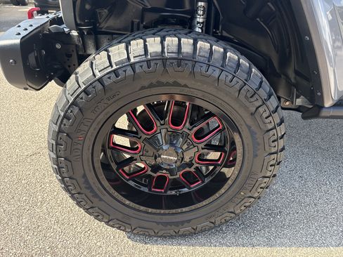 Used 2020 Jeep Wrangler Unlimited Rubicon AWD/4WD image 11