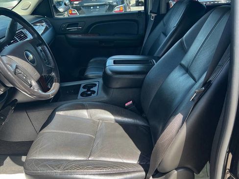 Used 2007 Chevrolet Avalanche LTZ w/ LTZ Preferred Equipment Group AWD/4WD image 13
