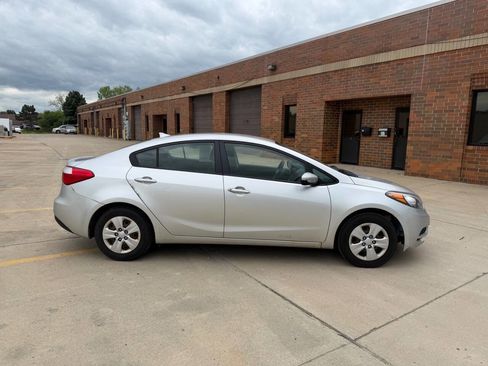 Used 2014 Kia Forte LX FWD image 5