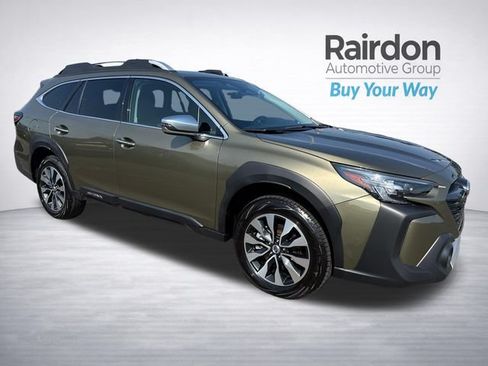 Used 2025 Subaru Outback Touring XT AWD/4WD image 1