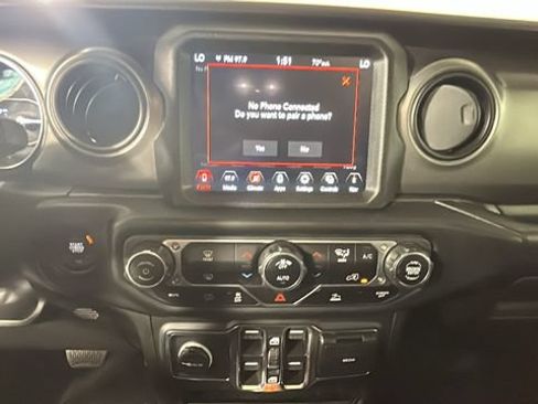 Used 2023 Jeep Wrangler Unlimited w/ 8.4" Radio Group AWD/4WD image 22