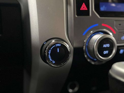 Used 2015 Toyota Tundra Platinum image 30