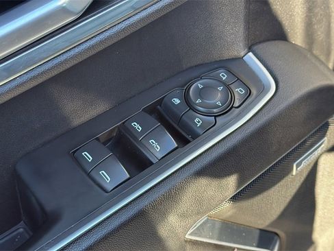 Used 2023 Chevrolet Silverado 1500 LTZ image 11