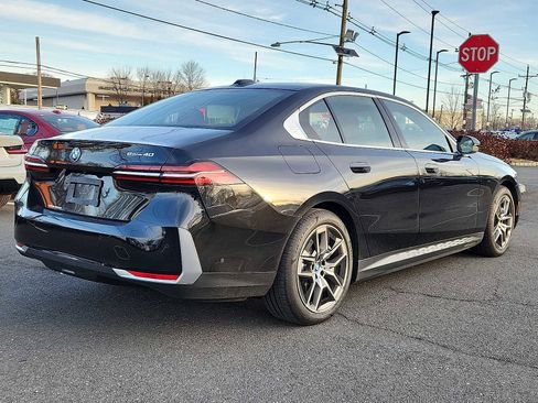 Used 2024 BMW i5 eDrive40i w/ Convenience Package image 6