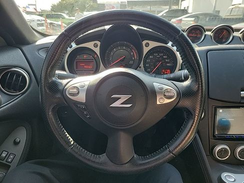 Used 2016 Nissan 370Z Coupe image 14