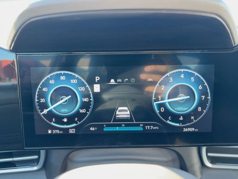 Used 2025 Hyundai Elantra SEL image 28