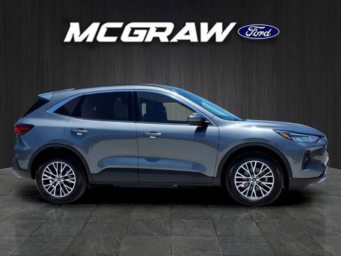 Certified 2024 Ford Escape SE FWD image 4