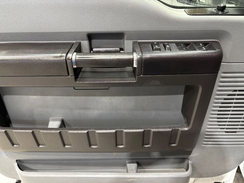 Used 2013 Ford F250 XL w/ PWR Equipment Group image 16