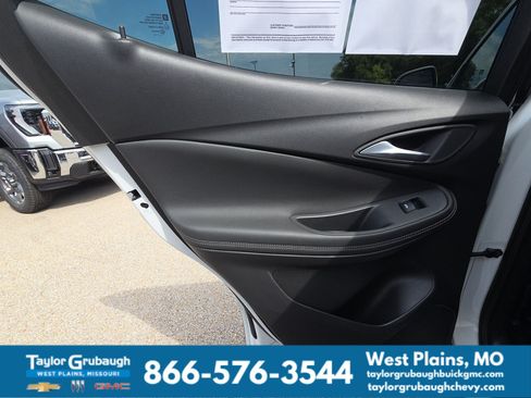 Used 2020 Buick Encore GX Select w/ Experience Buick Package FWD image 26