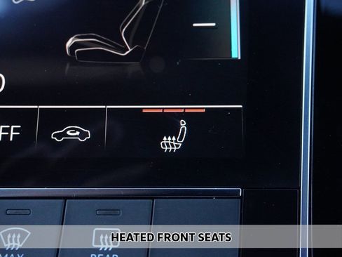 Used 2024 Audi Q8 Premium image 6