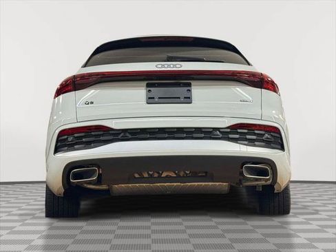 Used 2025 Audi Q5 Premium w/ Convenience Package AWD/4WD image 2