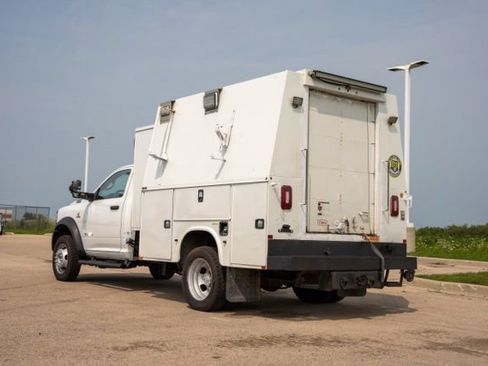 Used 2020 RAM 5500 Tradesman w/ Safety Group AWD/4WD image 5