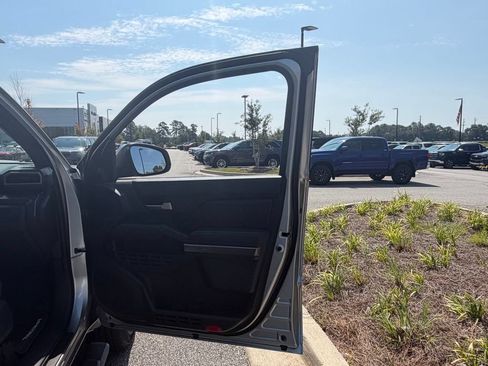 Used 2024 Toyota Tacoma TRD Sport RWD image 50