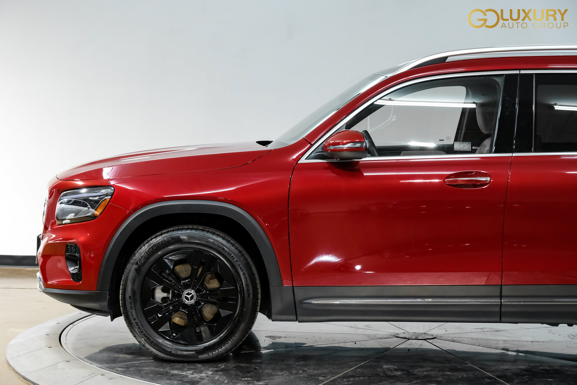 Used 2026 Mercedes-Benz GLB 250 w/ Exclusive Package image 14