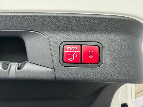 Used 2020 Mercedes-Benz GLC 300 4MATIC Coupe image 23