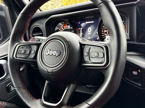 Used 2024 Jeep Wrangler Unlimited Rubicon 392 image 19