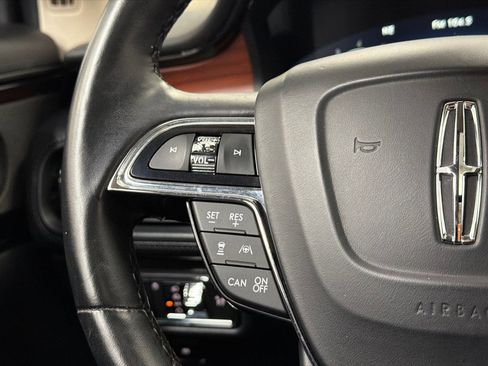 Certified 2022 Lincoln Nautilus Reserve w/ Equipment Group 201A image 25