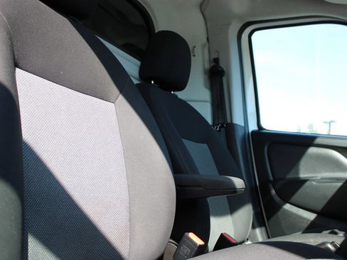 Used 2020 RAM ProMaster City Tradesman FWD image 13