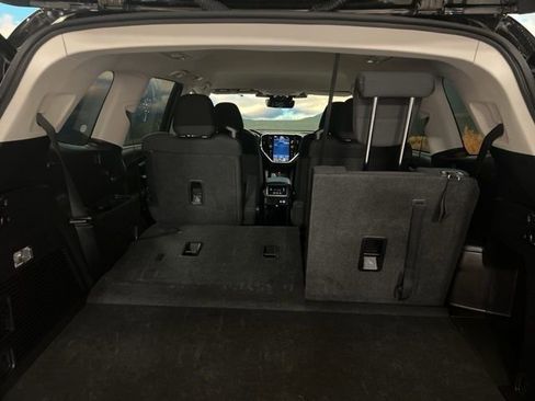 Used 2024 Subaru Ascent Premium w/ Convenience Package image 60