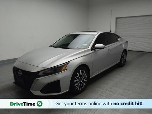 Used 2023 Nissan Altima 2.5 SV w/ SV Premium Package FWD image 1