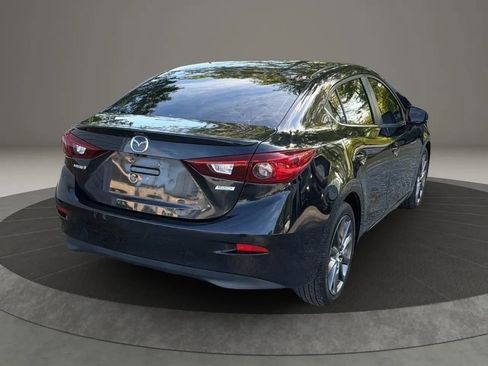 Used 2018 MAZDA MAZDA3 Touring FWD image 14