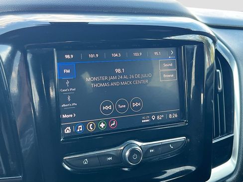 Used 2023 Chevrolet Traverse LT FWD image 14