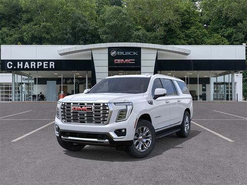 New 2026 GMC Yukon XL Denali image 8