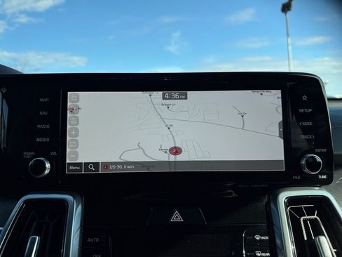 Certified 2023 Kia Sorento SX AWD/4WD image 19