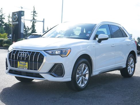 Used 2022 Audi Q3 2.0T Premium w/ Convenience Package image 9