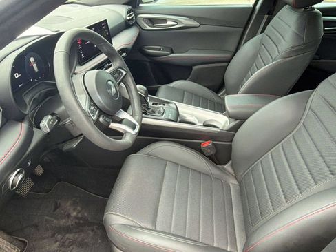 Used 2023 Dodge Hornet GT w/ GT Blacktop Package AWD/4WD image 5