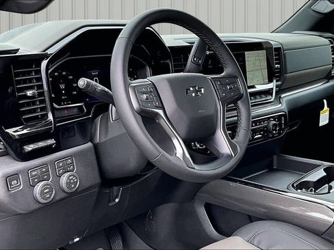 New 2026 Chevrolet Silverado 2500 ZR2 AWD/4WD image 3