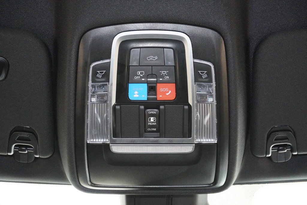 Used 2025 RAM 1500 Laramie w/ Sport Appearance Package AWD/4WD image 19