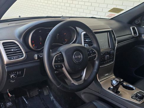 Used 2014 Jeep Grand Cherokee Limited AWD/4WD image 9