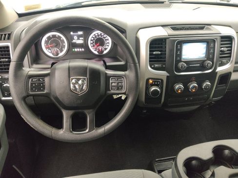 Used 2019 RAM 1500 Classic SLT RWD image 22