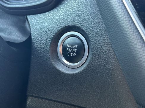 Used 2023 Toyota Corolla SE image 26