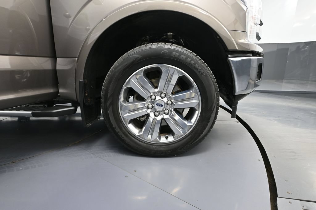 Used 2019 Ford F150 Lariat w/ Equipment Group 502A Luxury AWD/4WD image 12