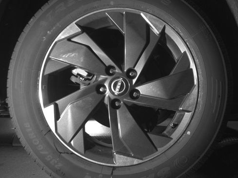 Used 2025 Nissan Rogue SV image 15