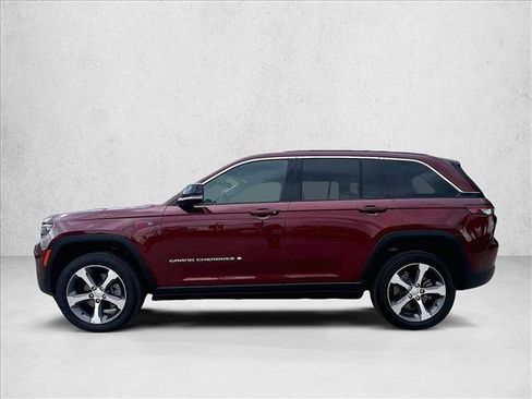 Used 2025 Jeep Grand Cherokee Limited 4xe AWD/4WD image 6