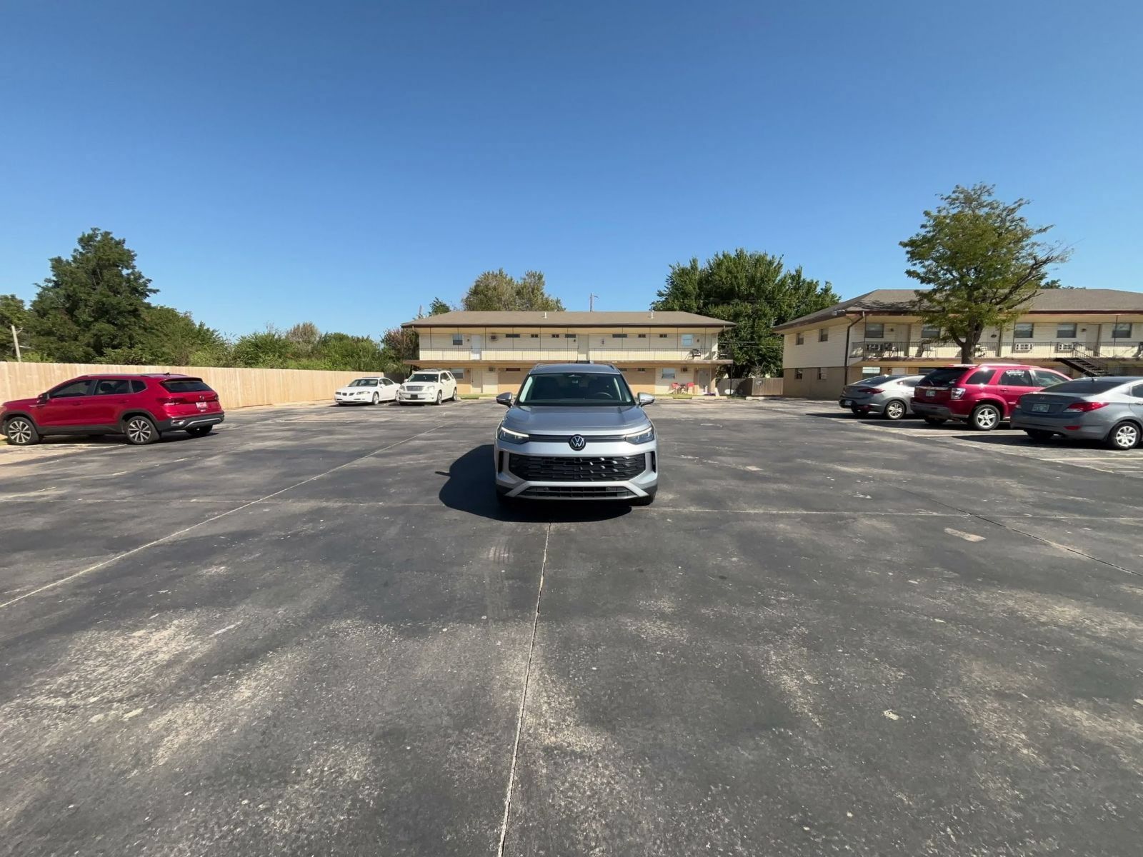 Used 2026 Volkswagen Tiguan SE AWD/4WD image 4