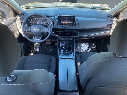 Used 2025 Nissan Rogue S FWD image 10