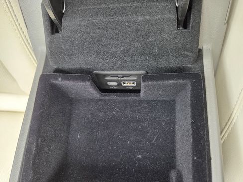 Certified 2024 Cadillac XT6 Premium Luxury w/ LPO, Floor Liner Package FWD image 30