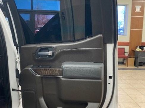 Used 2020 GMC Sierra 1500 Denali w/ Denali Ultimate Package image 12