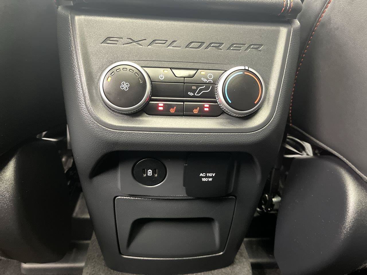 Certified 2025 Ford Explorer ST-Line w/ Premium Package AWD/4WD image 14