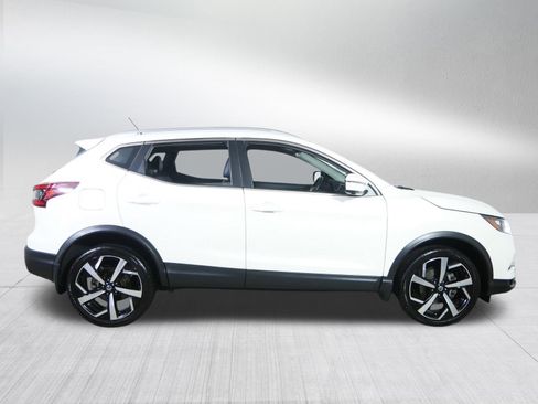 Used 2022 Nissan Rogue Sport SL image 8