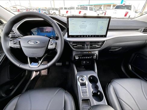 New 2026 Ford Escape Platinum w/ Premium Technology Package image 5